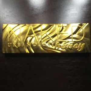 Urban Decay Naked Honey Eyeshadow Palette